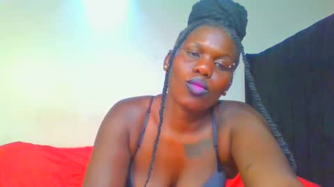 Snapshot of royal_goddes chatting on 03/04/25, 07:43 goddes online show from 03/04/25, 07:43