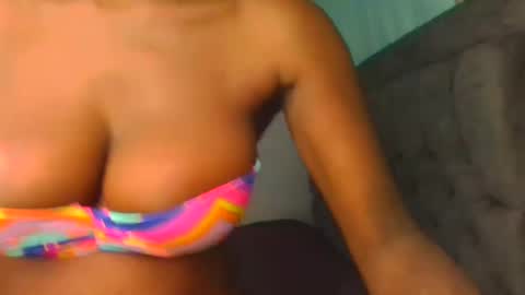 Snapshot of royal_goddes chatting on 03/11/25, 04:18 goddes online show from 03/11/25, 04:18