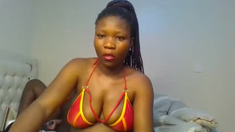 Snapshot of royal_goddes chatting on 09/14/25, 12:15 goddes online show from 09/14/25, 12:15