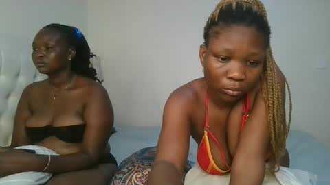 Snapshot of royal_goddes chatting on 12/05/25, 12:47 goddes online show from 12/05/25, 12:47