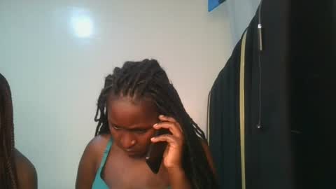 Snapshot of royal_goddes2 chatting on 07/06/26, 07:27 royal_goddes2 online show from 07/06/26, 07:27