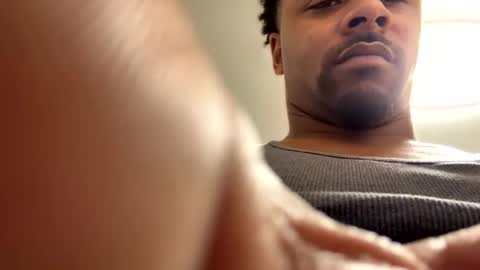 Snapshot of royal_sf chatting on 12/30/24, 10:12 Royal SF online show from 12/30/24, 10:12