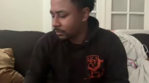 Snapshot of royal_sf chatting on 02/11/25, 07:16 Royal SF online show from 02/11/25, 07:16