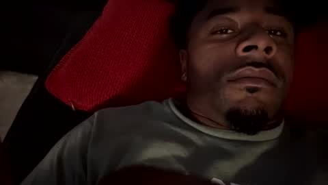 Snapshot of royal_sf chatting on 02/19/25, 07:06 Royal SF online show from 02/19/25, 07:06