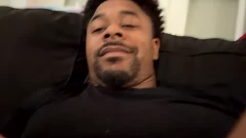 Snapshot of royal_sf chatting on 09/25/25, 06:22 Royal SF online show from 09/25/25, 06:22