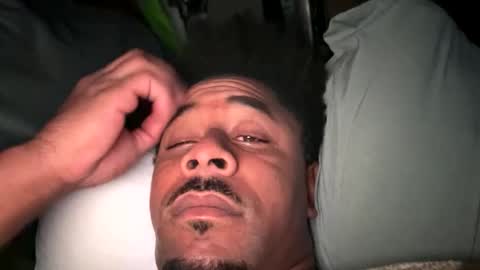 Snapshot of royal_sf chatting on 11/25/25, 09:20 Royal SF online show from 11/25/25, 09:20