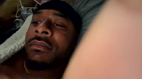 Snapshot of royal_sf chatting on 04/03/26, 04:38 Royal SF online show from 04/03/26, 04:38