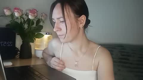 royalnectar online show from 06/08/26, 05:57