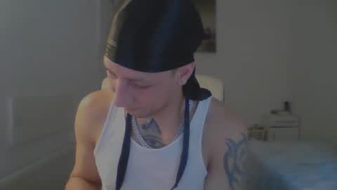 royalpapi12 online show from 04/09/26, 06:41