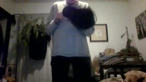 Snapshot of royboy2561 chatting on 10/29/25, 09:11 Roy Murrin online show from 10/29/25, 09:11