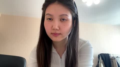 Aika online show from 05/05/26, 08:44