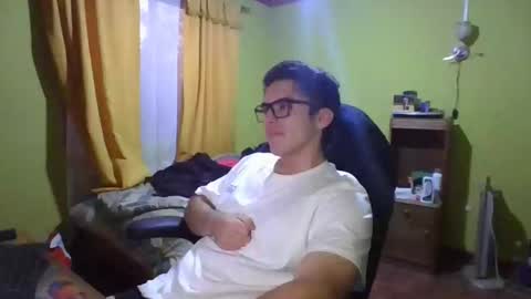 Snapshot of rpaulo25 chatting on 12/28/24, 12:04 rpaulo25 online show from 12/28/24, 12:04