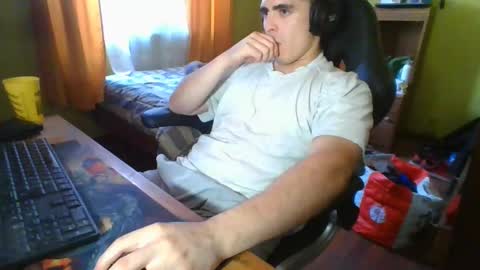 Snapshot of rpaulo25 chatting on 02/13/25, 10:43 rpaulo25 online show from 02/13/25, 10:43