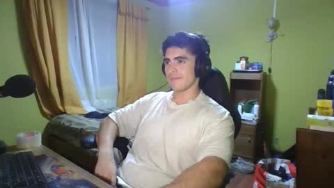 Snapshot of rpaulo25 chatting on 02/14/25, 01:56 rpaulo25 online show from 02/14/25, 01:56