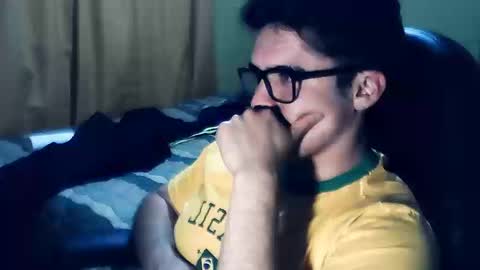 Snapshot of rpaulo25 chatting on 09/24/25, 04:05 rpaulo25 online show from 09/24/25, 04:05