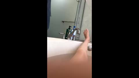 Snapshot of rsxxx130 chatting on 03/04/25, 07:54 ireneTxCD online show from 03/04/25, 07:54