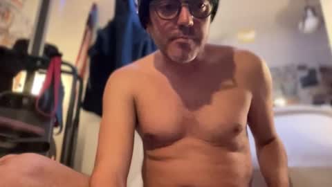 Snapshot of rubberedmi chatting on 12/19/25, 03:41 Subhole caged online show from 12/19/25, 03:41