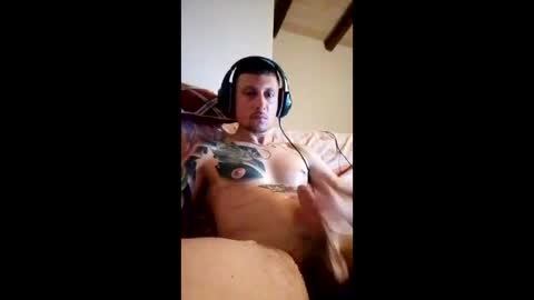 rubbery_cock online show from 06/04/26, 12:27