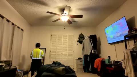 Snapshot of rubenzaragosa09 chatting on 05/18/26, 12:11 rubenzaragosa09 online show from 05/18/26, 12:11