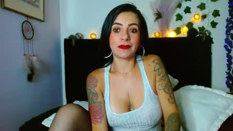 Snapshot of rubi_fox82 chatting on 03/04/25, 04:17 online show from 03/04/25, 04:17