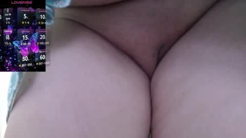 Snapshot of rubi_halliwey chatting on 04/30/26, 08:57 Rubi online show from 04/30/26, 08:57