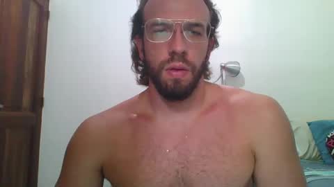 Snapshot of rubio121 chatting on 10/06/25, 02:03 rubio121 online show from 10/06/25, 02:03