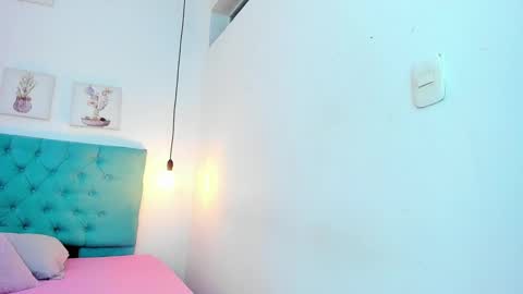 Snapshot of rubiroose chatting on 12/12/24, 12:05 Rubii online show from 12/12/24, 12:05