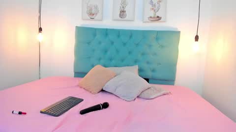 Snapshot of rubiroose chatting on 12/28/24, 07:54 Rubii online show from 12/28/24, 07:54