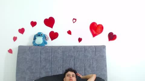 Ruby and Vanie online show from 07/12/26, 11:51