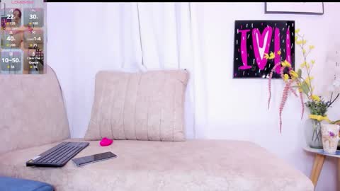 Snapshot of ruby_amor chatting on 09/29/25, 09:47 RUBY online show from 09/29/25, 09:47