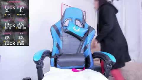 Snapshot of ruby_amor chatting on 11/23/25, 09:53 RUBY online show from 11/23/25, 09:53