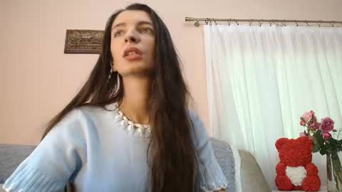 Snapshot of ruby_laroux chatting on 06/04/26, 09:15 Ruby online show from 06/04/26, 09:15