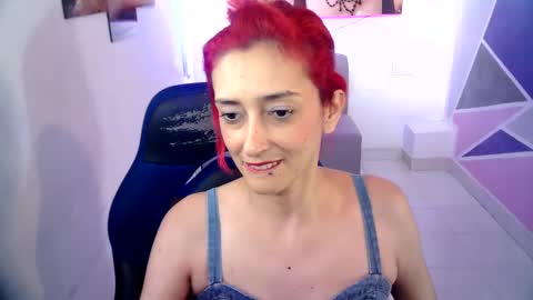 ruby_your_milf online show from 12/26/24, 08:42