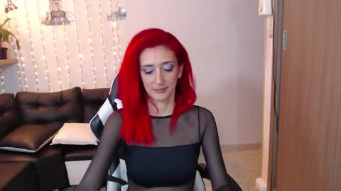 ruby_your_milf online show from 02/06/25, 08:56