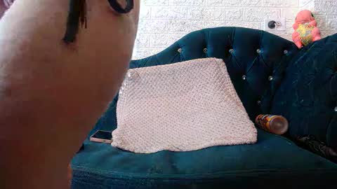 rubyemerald_ online show from 02/06/25, 12:22