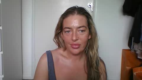 rubyredxxxoxxx online show from 01/19/26, 11:36