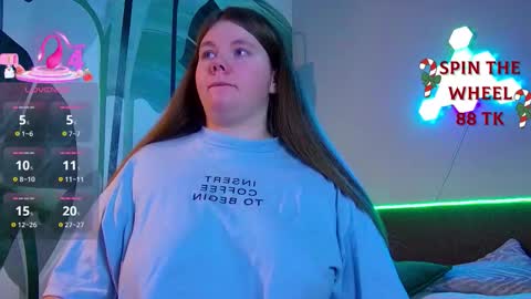 Snapshot of rubyvalen chatting on 12/18/25, 01:44 Ruby online show from 12/18/25, 01:44