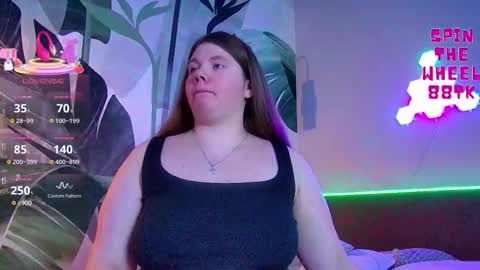 Snapshot of rubyvalen chatting on 02/05/26, 01:10 Ruby online show from 02/05/26, 01:10