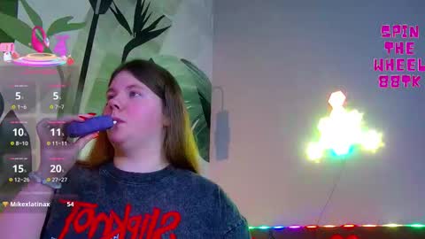 Snapshot of rubyvalen chatting on 02/11/26, 01:10 Ruby online show from 02/11/26, 01:10