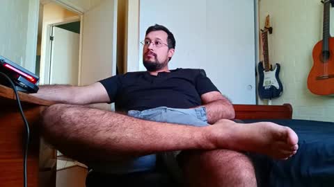 Snapshot of ruck_31 chatting on 12/18/25, 10:16 Ruck online show from 12/18/25, 10:16