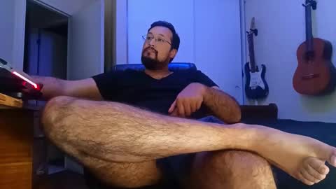 Snapshot of ruck_31 chatting on 12/21/25, 03:46 Ruck online show from 12/21/25, 03:46