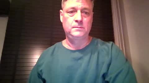 Snapshot of rudeski chatting on 11/21/25, 06:50 rudeski online show from 11/21/25, 06:50