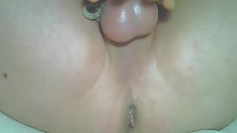 Snapshot of rudisuzzy chatting on 02/27/25, 11:04 rudisuzzy 1 online show from 02/27/25, 11:04