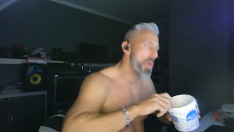 Chico que rico Caliente online show from 02/07/25, 03:34