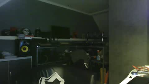 Chico que rico Caliente online show from 02/24/25, 12:30