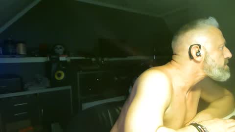 Chico que rico Caliente online show from 10/17/25, 12:25