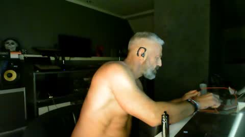 Chico que rico Caliente online show from 06/28/26, 10:38