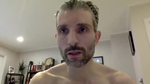 Snapshot of rugbymvp chatting on 02/26/25, 10:47 rugbymvp online show from 02/26/25, 10:47