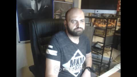 Snapshot of ruggedrogue chatting on 12/22/25, 03:36 Ruggedrogue online show from 12/22/25, 03:36