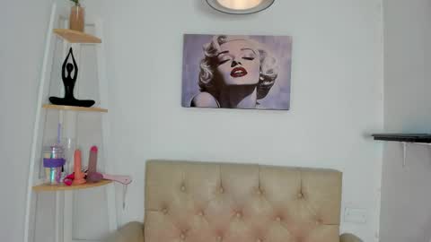 Snapshot of rumi666 chatting on 10/17/25, 11:35 Rumi online show from 10/17/25, 11:35